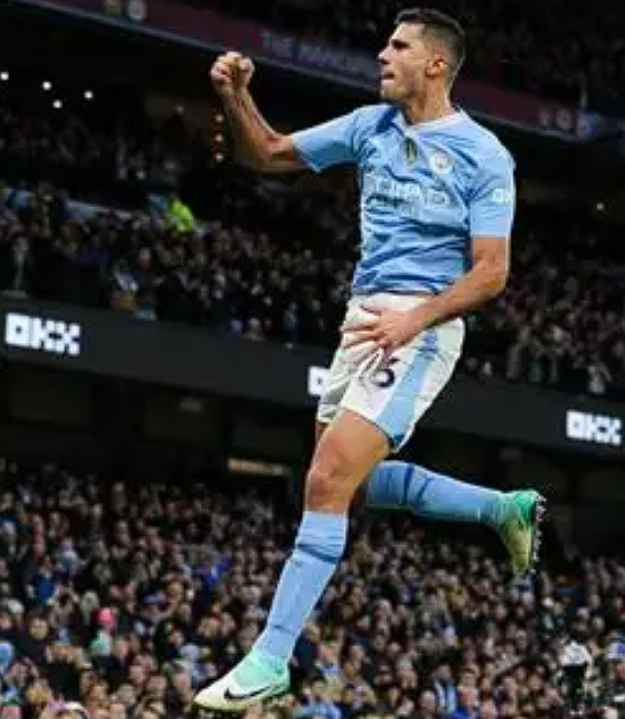 罗德里赛后直陈判罚争议：细节偏差影响曼城争冠征程